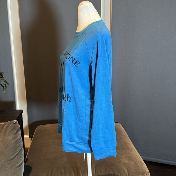 Women’s Blue Yellowstone Long Sleeve Round Neck Lightweight Sweater Size L NWOT - Picture 5 of 8